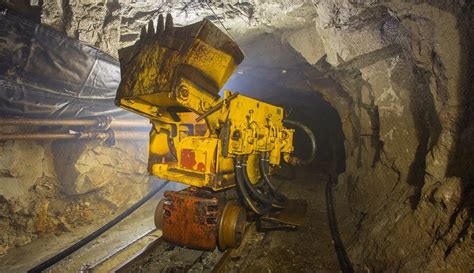 Wireless networks in underground mines 